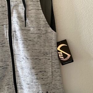 LF Heather Gray Sleeveless Zip-Up Vest